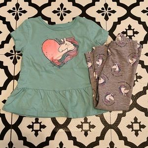 Carter’s toddler girls 2T unicorn outfit